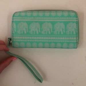 Claire’s wallet